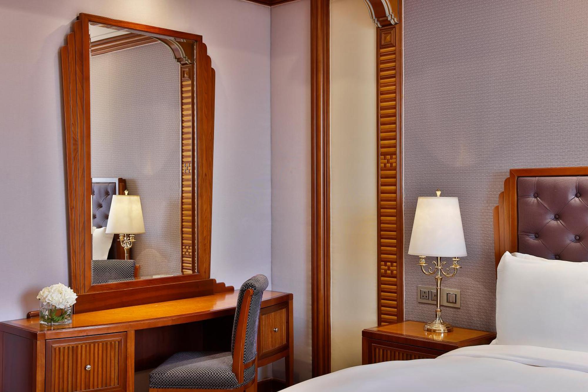 Hotel The Ritz-Carlton Dschidda Exterior foto A dressing table