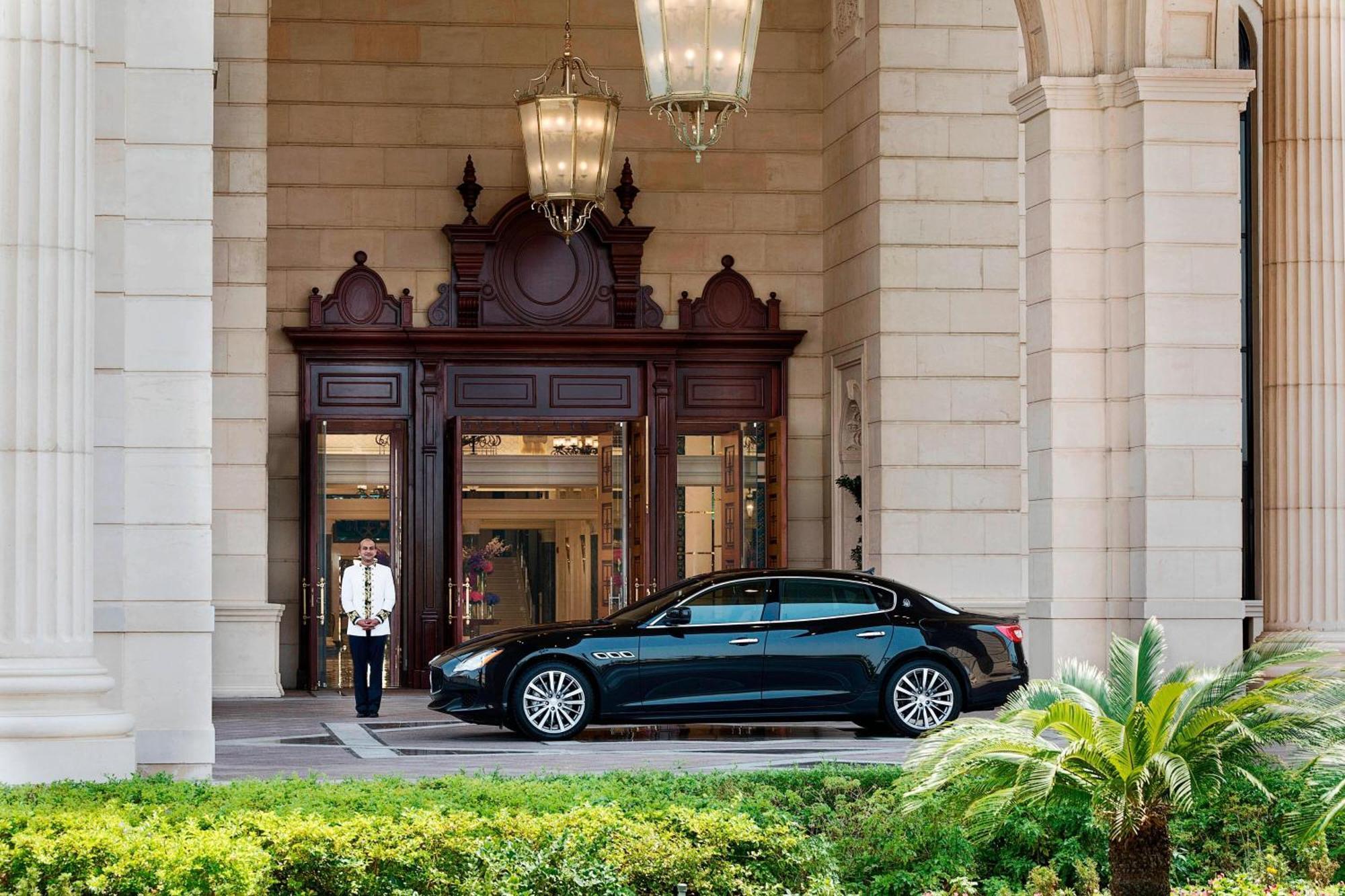 Hotel The Ritz-Carlton Dschidda Exterior foto The main entrance of the hotel